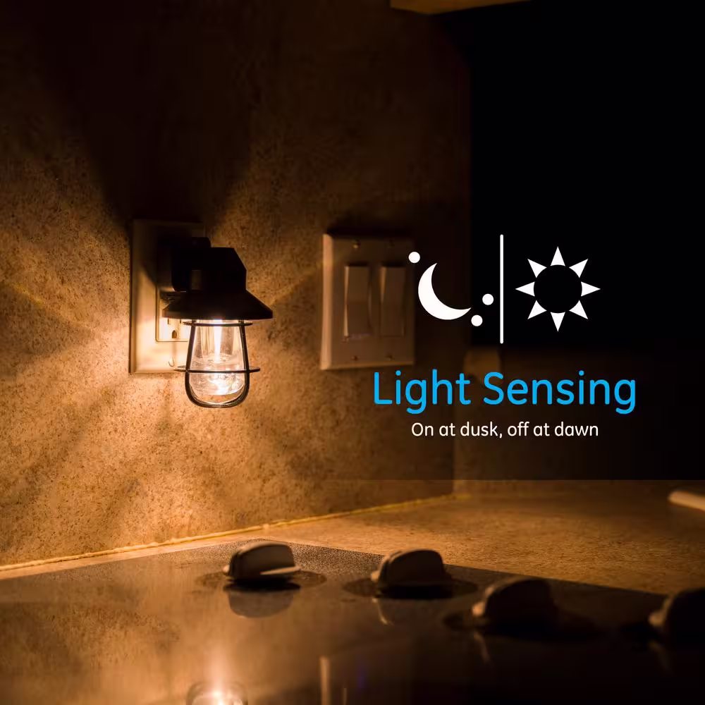 GE 0.5-Watt Plug In Light Sensing Integrated Vintage LED Cage Night Light